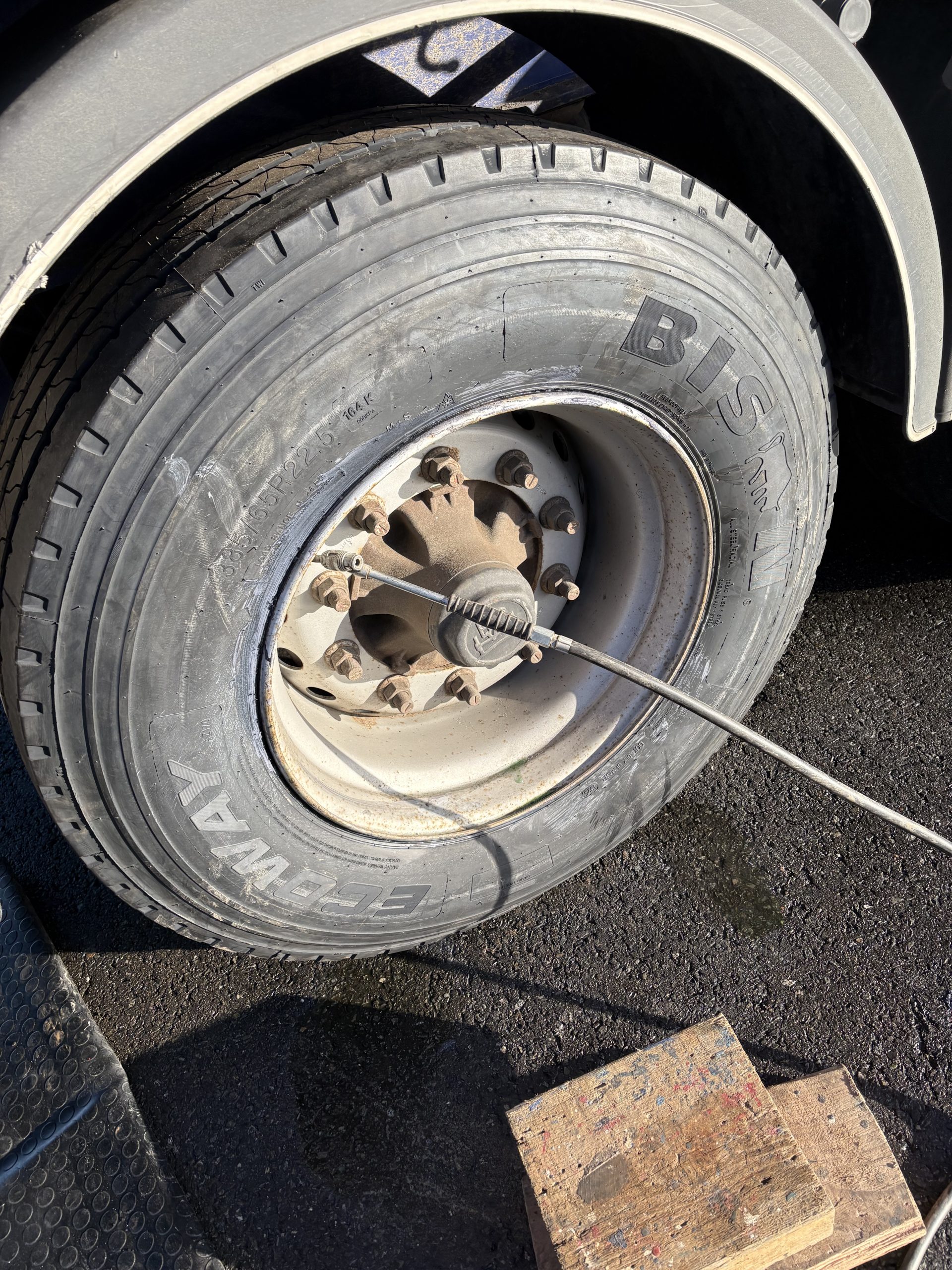 Mobile tyre fitting van attending emergency roadside call-out in Scotland